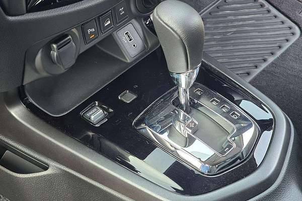 2025 Nissan Navara PRO-4X Warrior D23 4X4