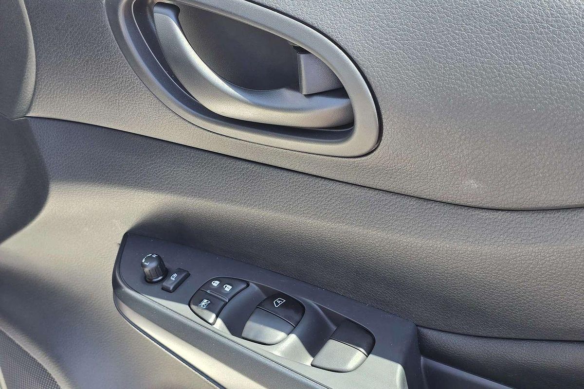 2024 Nissan Navara PRO-4X Warrior D23 4X4