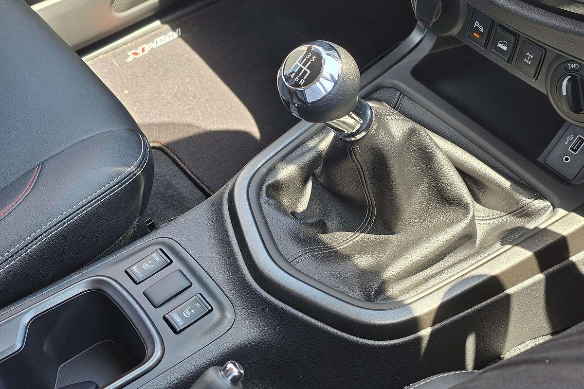 2024 Nissan Navara PRO-4X Warrior D23 4X4