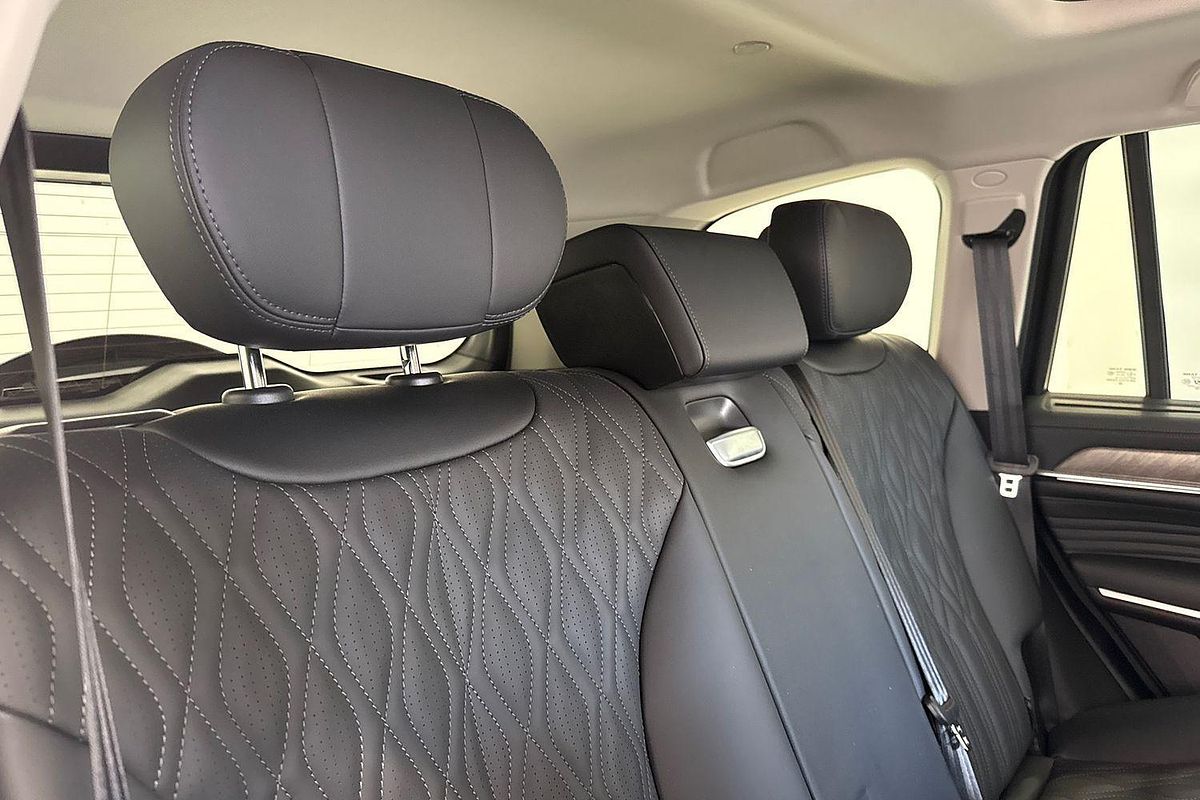 2025 GWM Tank 500 Ultra Hi4-T PHEV P03