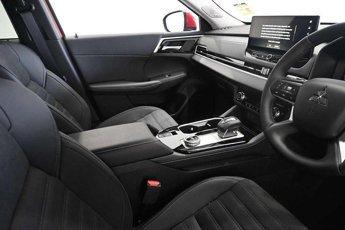 2025 Mitsubishi Outlander Aspire ZM