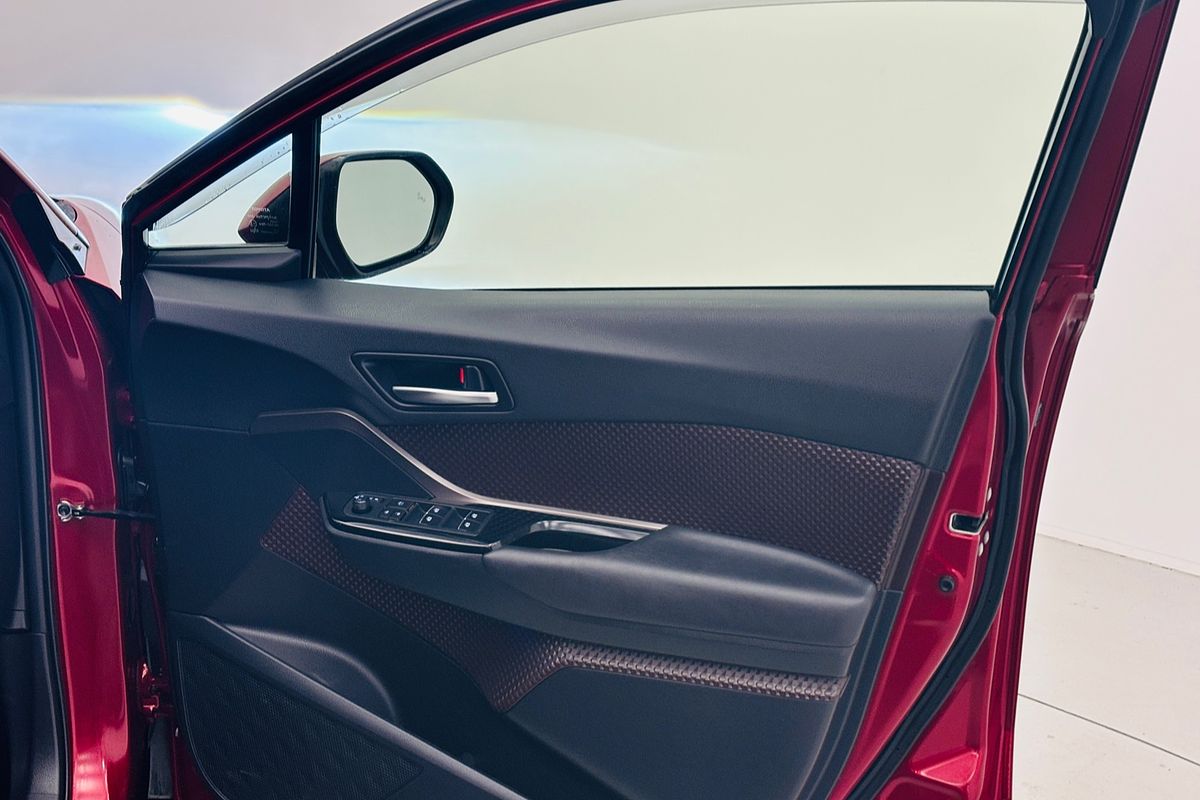 2017 Toyota C-HR Koba NGX10R