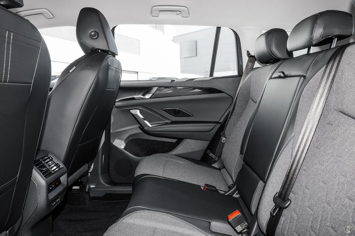 2025 Volkswagen Tayron 150TSI Life R4