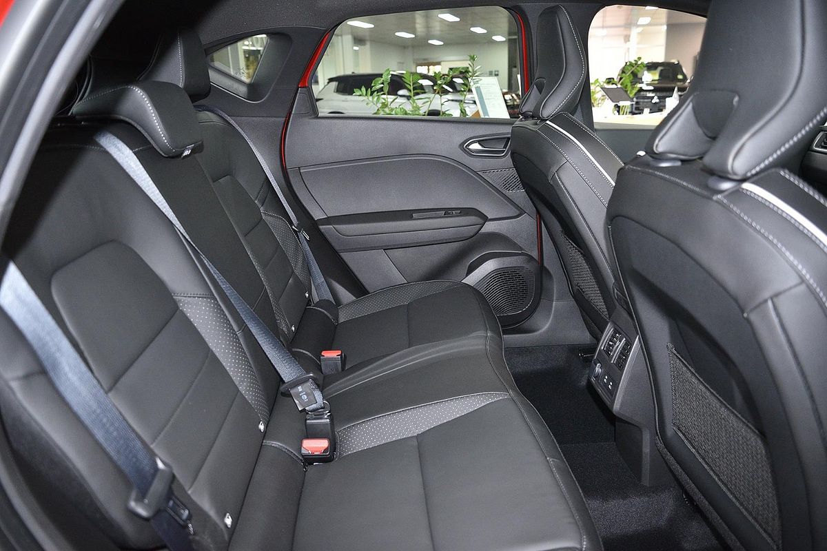 2025 Mitsubishi ASX Exceed XE