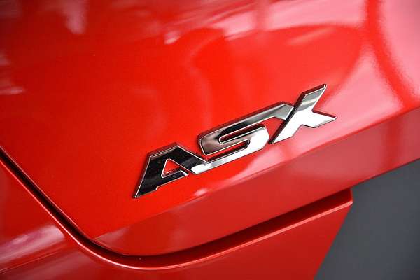 2025 Mitsubishi ASX Exceed XE