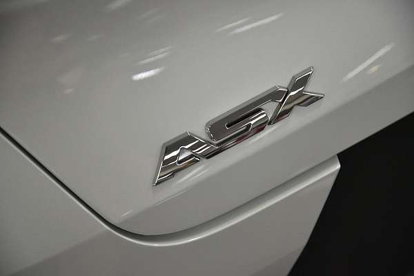 2025 Mitsubishi ASX LS XE