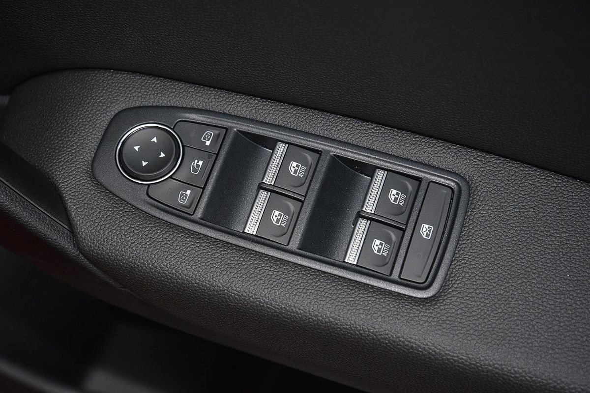 2025 Mitsubishi ASX Exceed XE