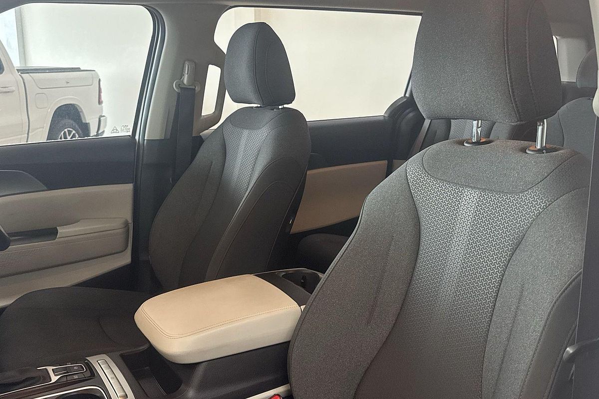 2023 Kia Carnival S KA4