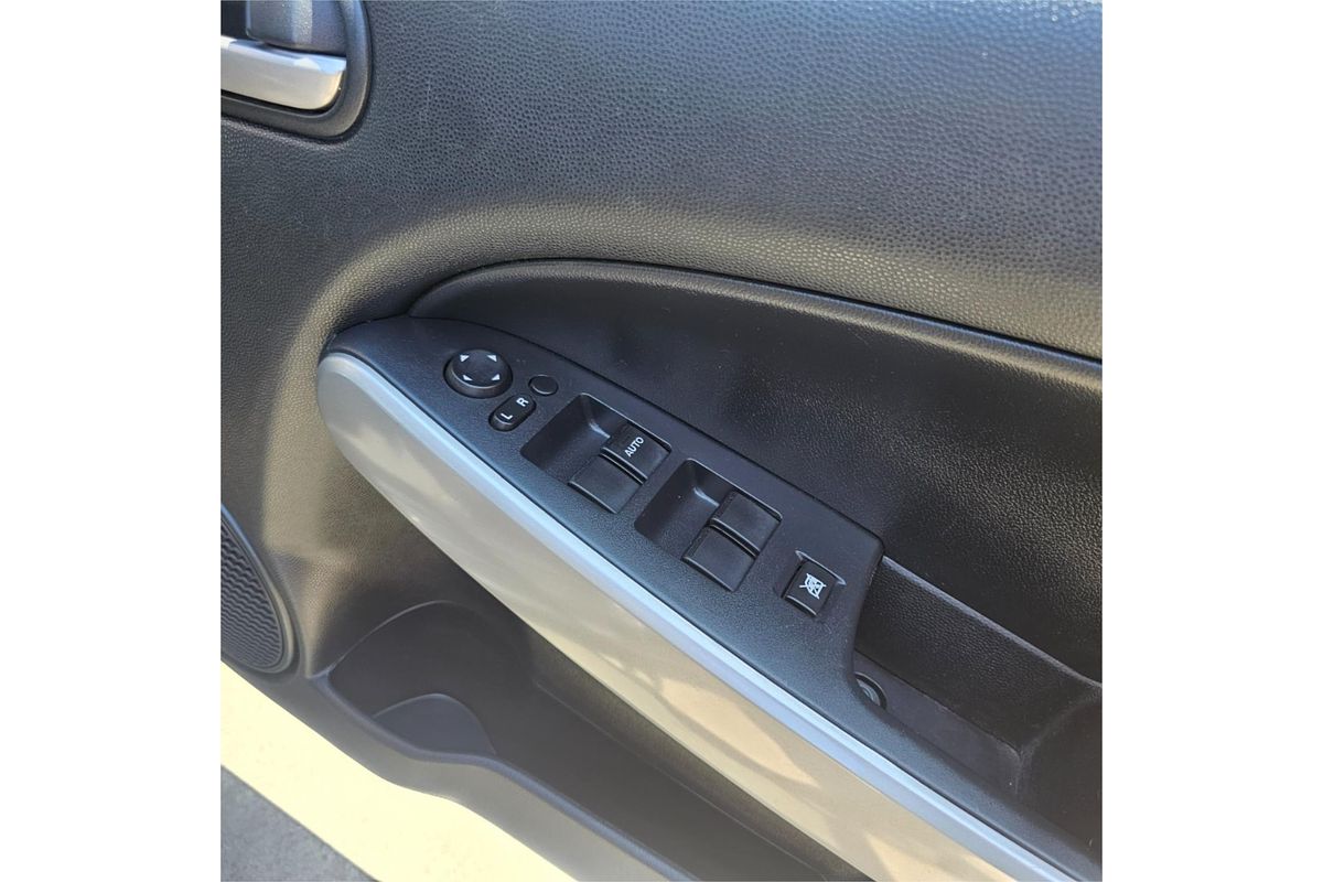 2013 Mazda 2 Neo DE Series 2