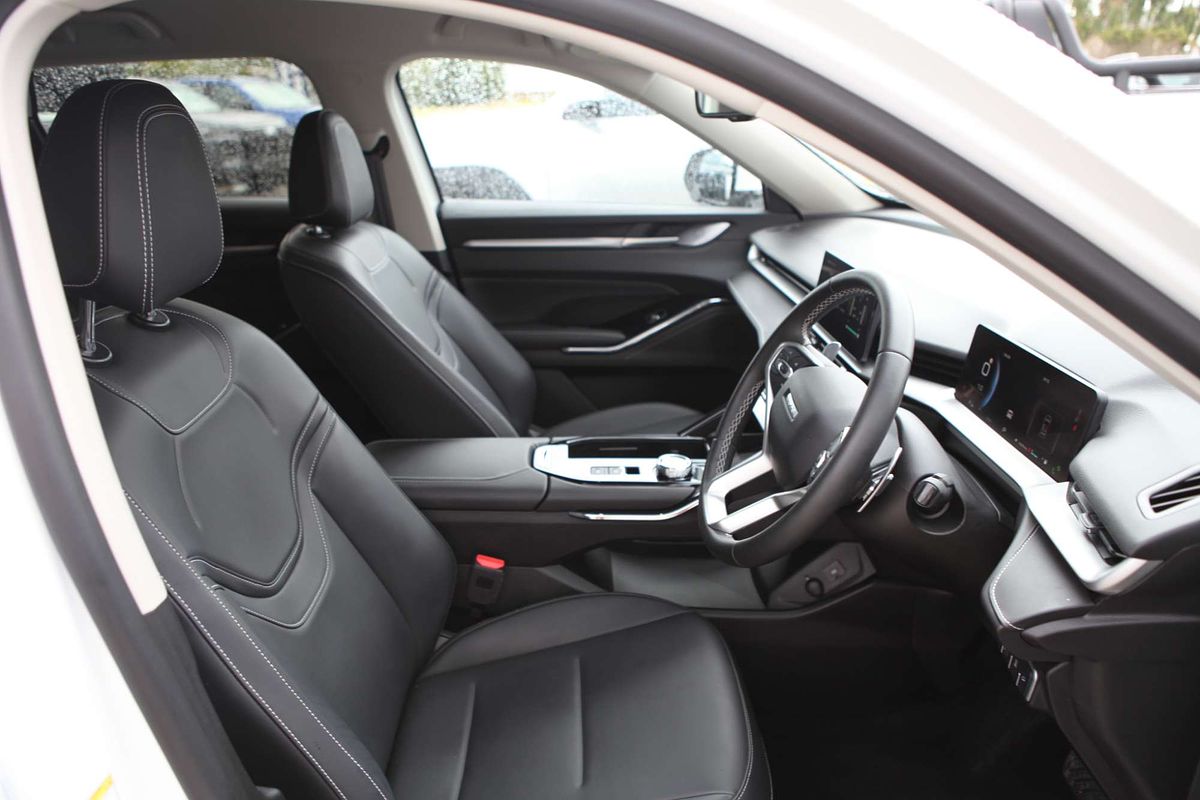 2025 GWM Haval H6 Lux B01