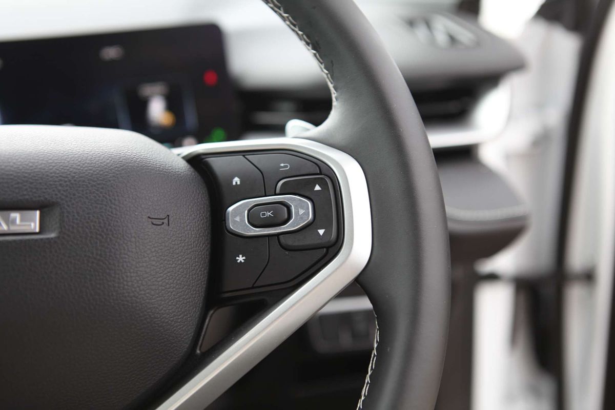 2025 GWM Haval H6 Lux B01