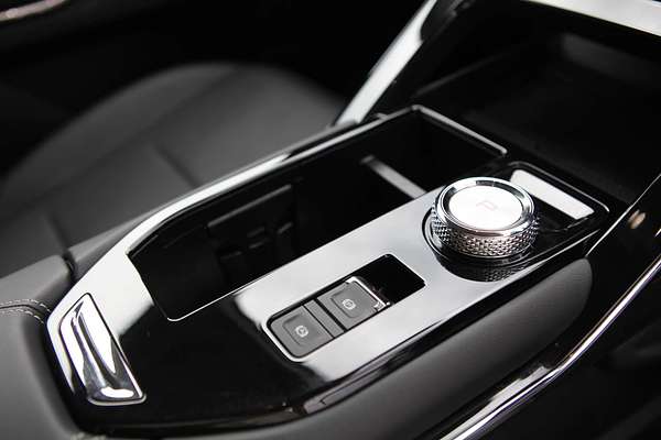 2025 GWM Haval H6 Lux B01