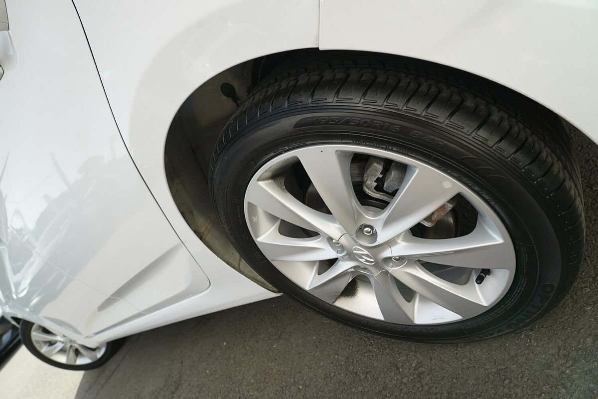 2018 Hyundai Accent Sport RB6