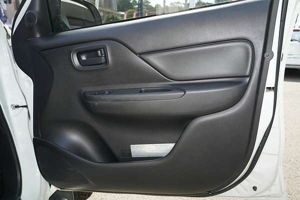 2020 Mitsubishi Triton GLX MR 4X4