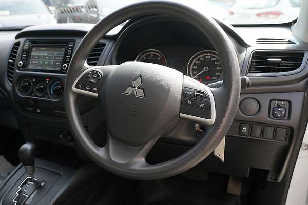 2020 Mitsubishi Triton GLX MR 4X4