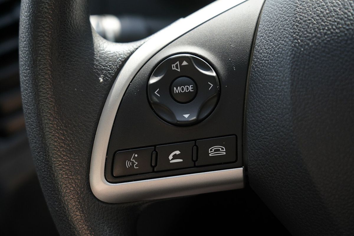 2020 Mitsubishi Triton GLX MR 4X4