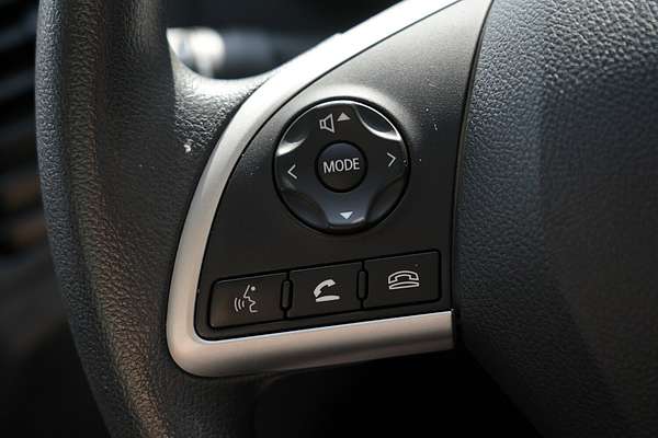 2020 Mitsubishi Triton GLX MR 4X4