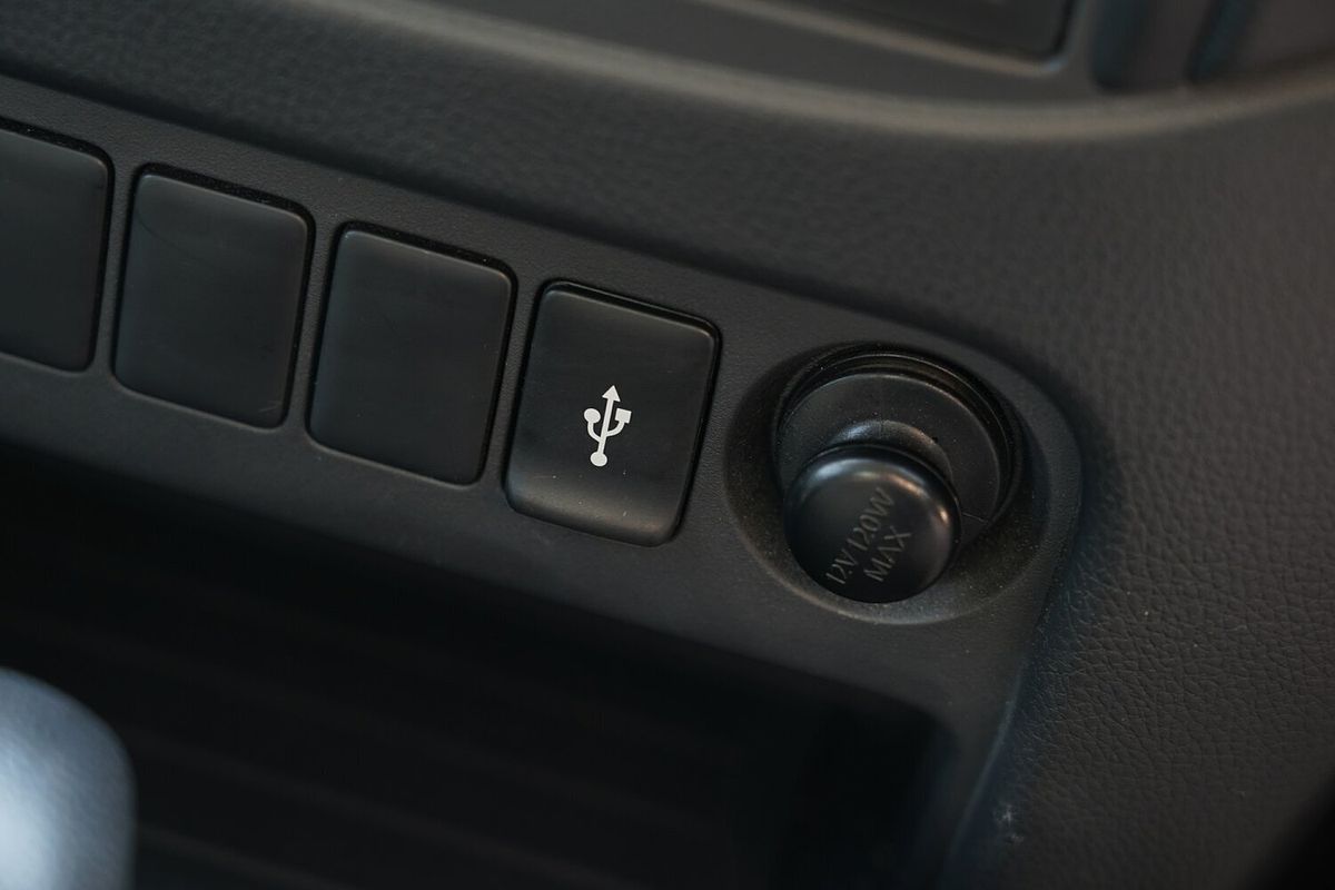 2020 Mitsubishi Triton GLX MR 4X4