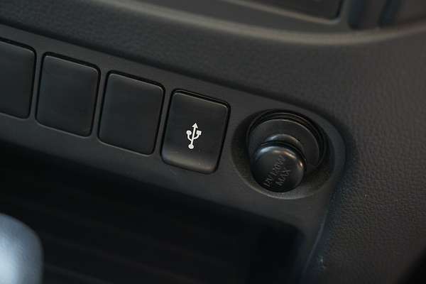 2020 Mitsubishi Triton GLX MR 4X4