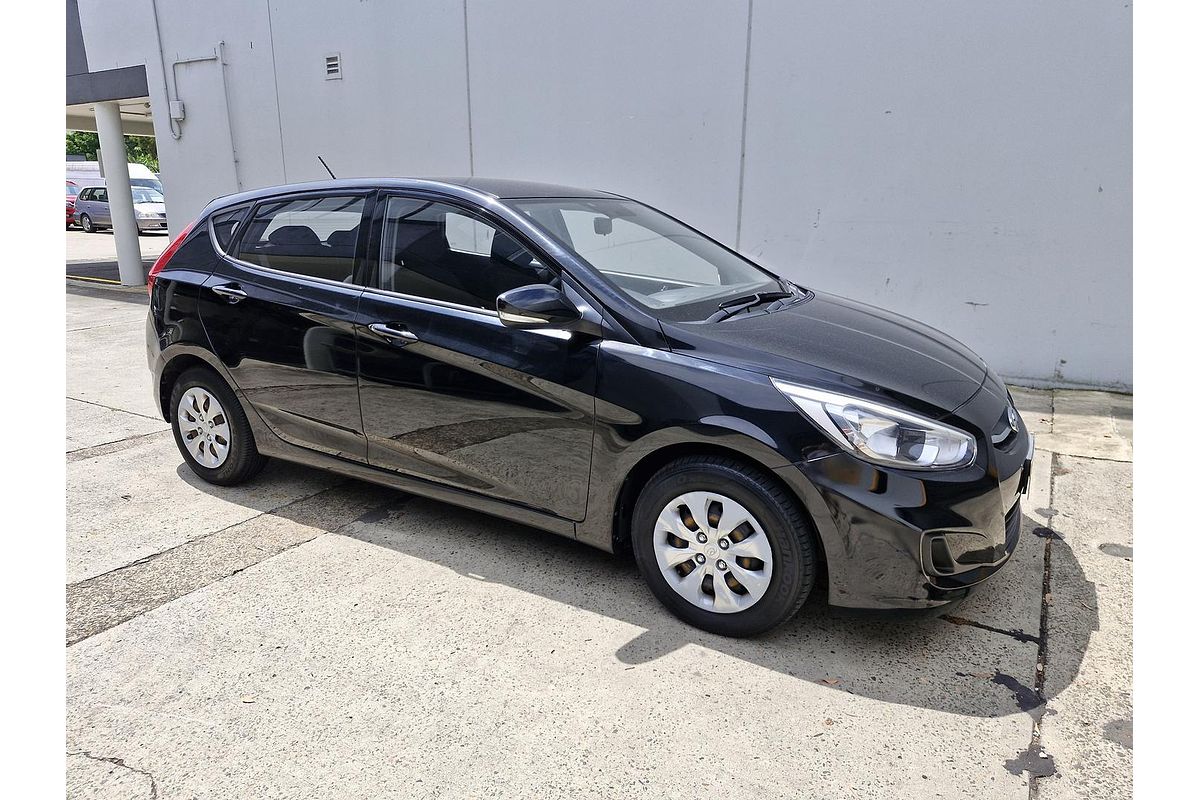 2015 Hyundai Accent Active RB3