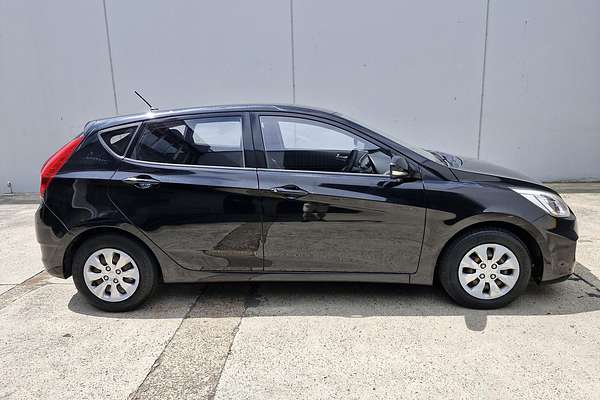 2015 Hyundai Accent Active RB3