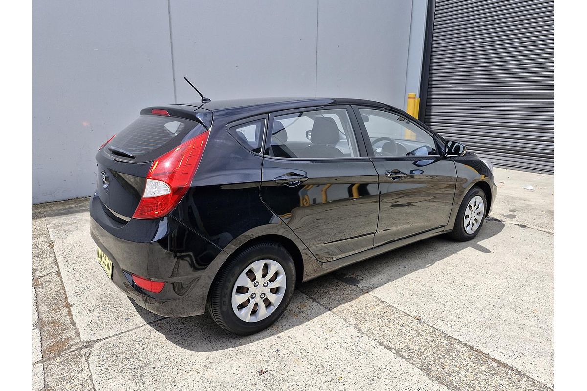 2015 Hyundai Accent Active RB3