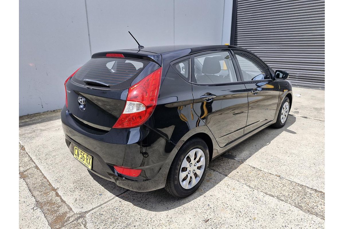 2015 Hyundai Accent Active RB3