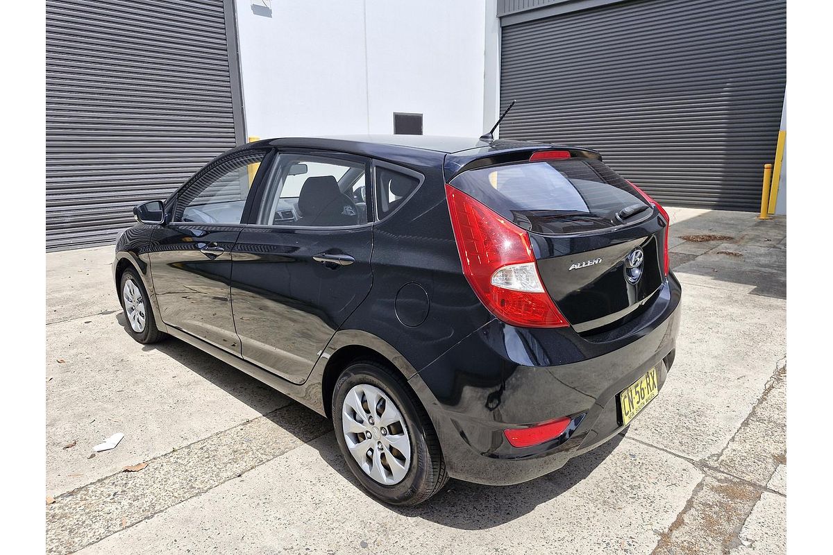 2015 Hyundai Accent Active RB3