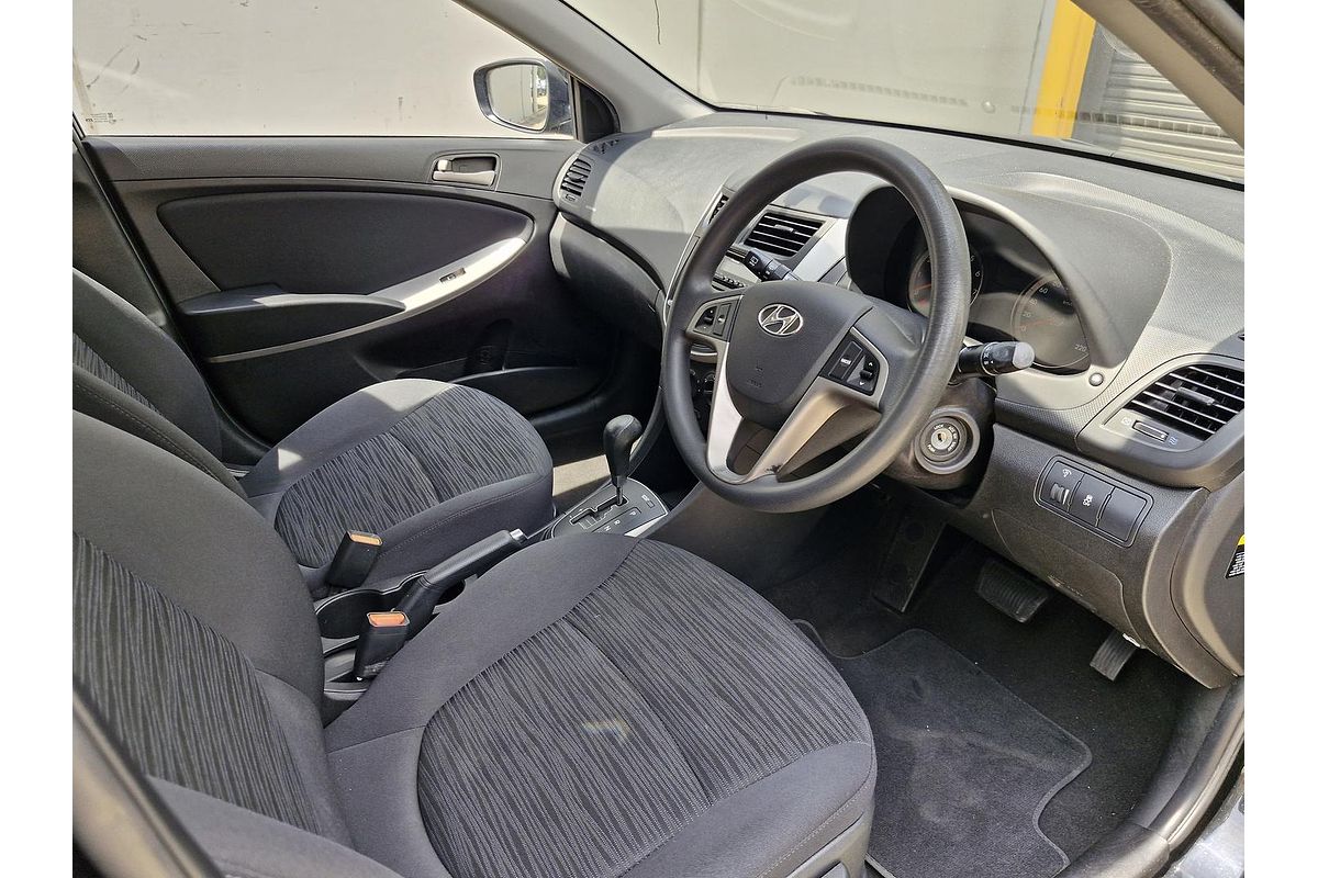 2015 Hyundai Accent Active RB3