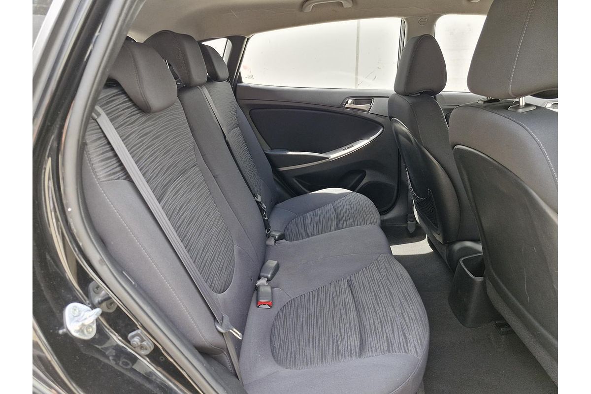 2015 Hyundai Accent Active RB3