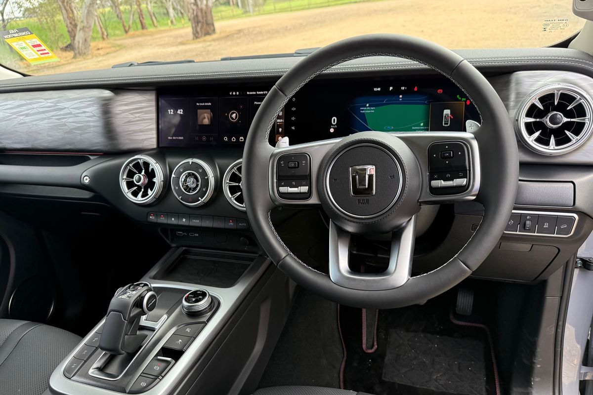 2025 GWM Tank 300 Ultra P01