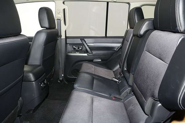 2018 Mitsubishi Pajero GLS NX