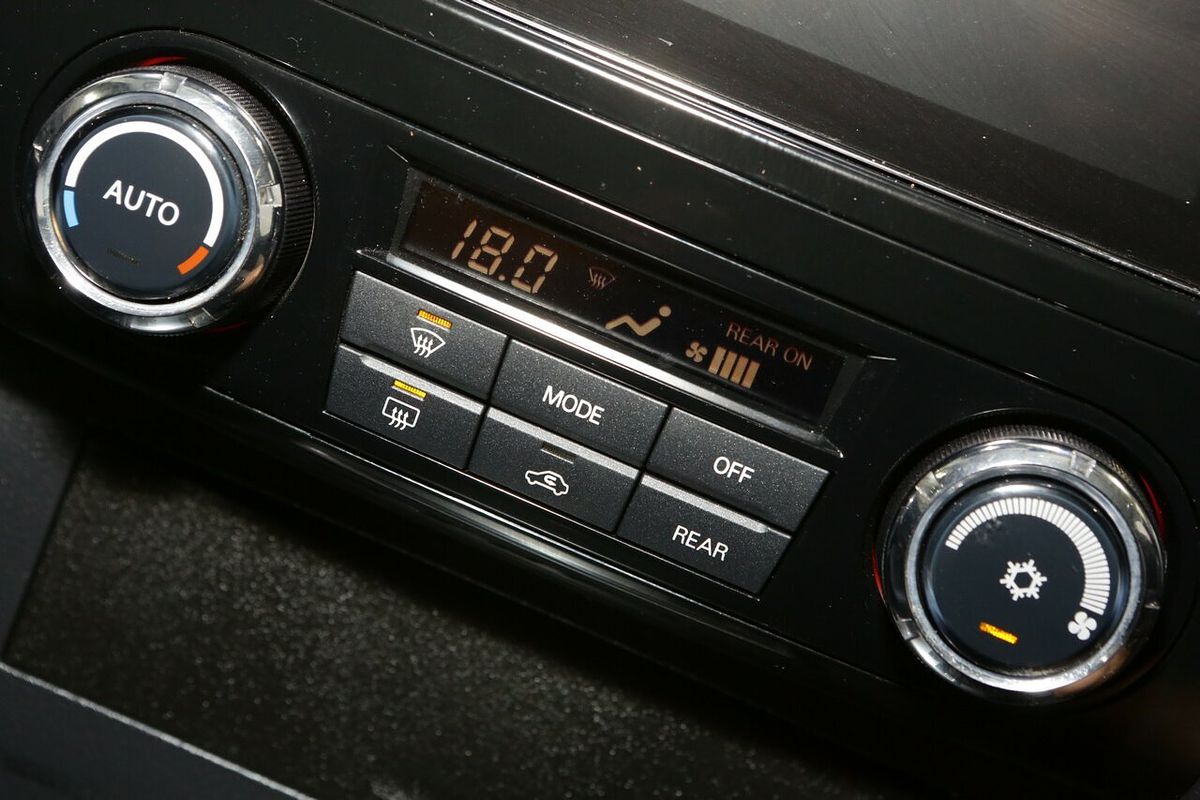 2018 Mitsubishi Pajero GLS NX