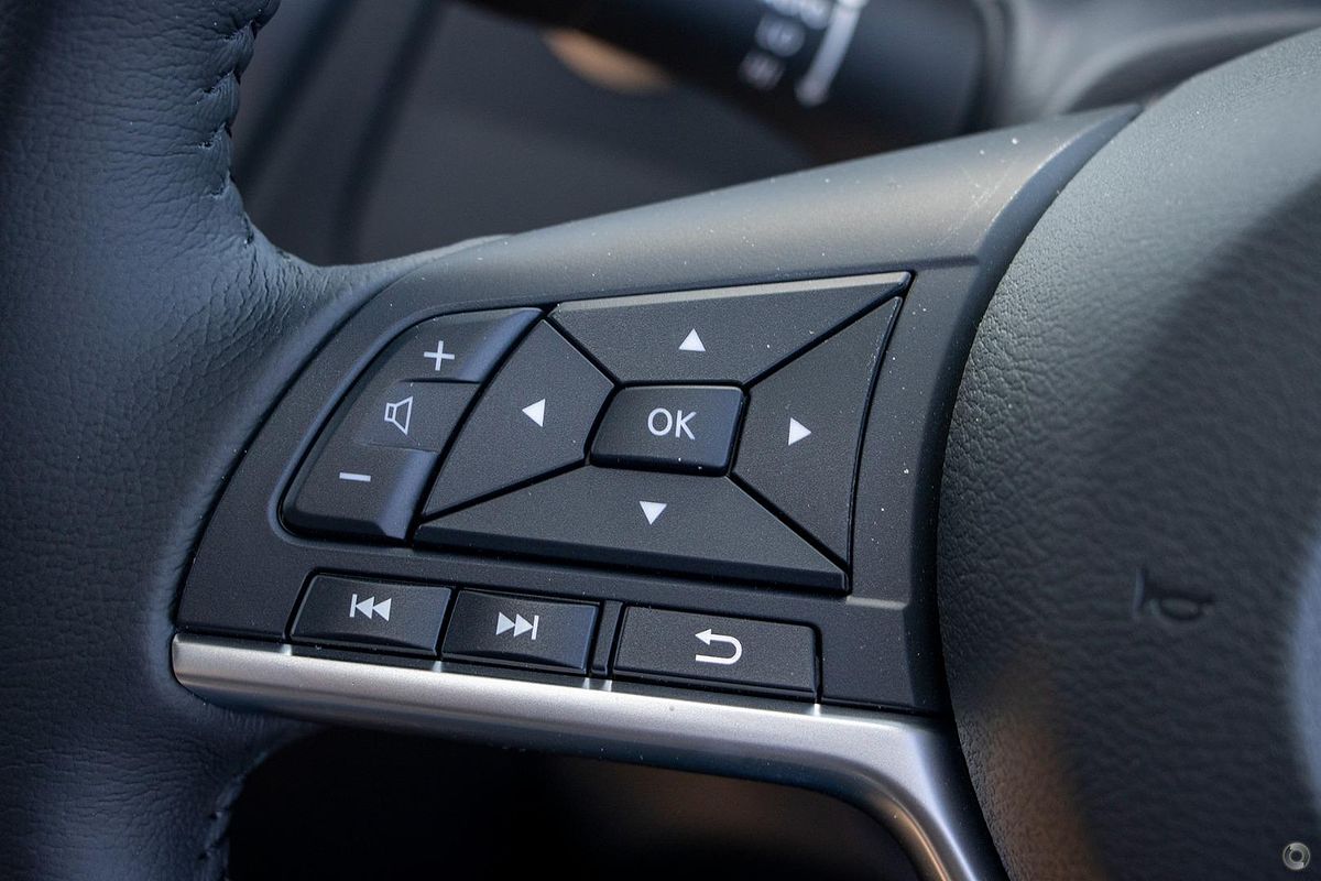 2025 Nissan Navara ST-X D23 4X4