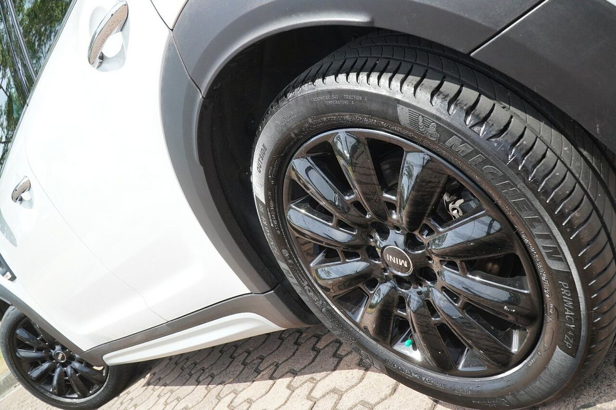 2018 MINI Countryman Cooper F60