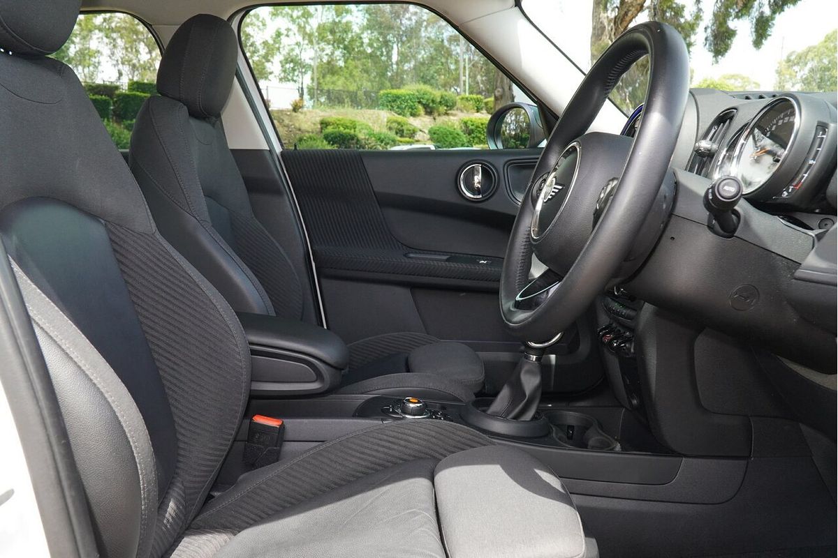 2018 MINI Countryman Cooper F60