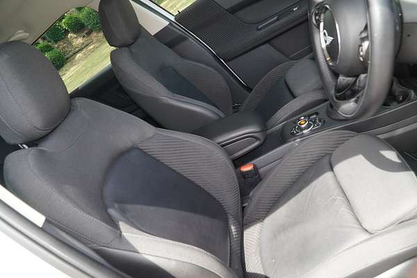 2018 MINI Countryman Cooper F60