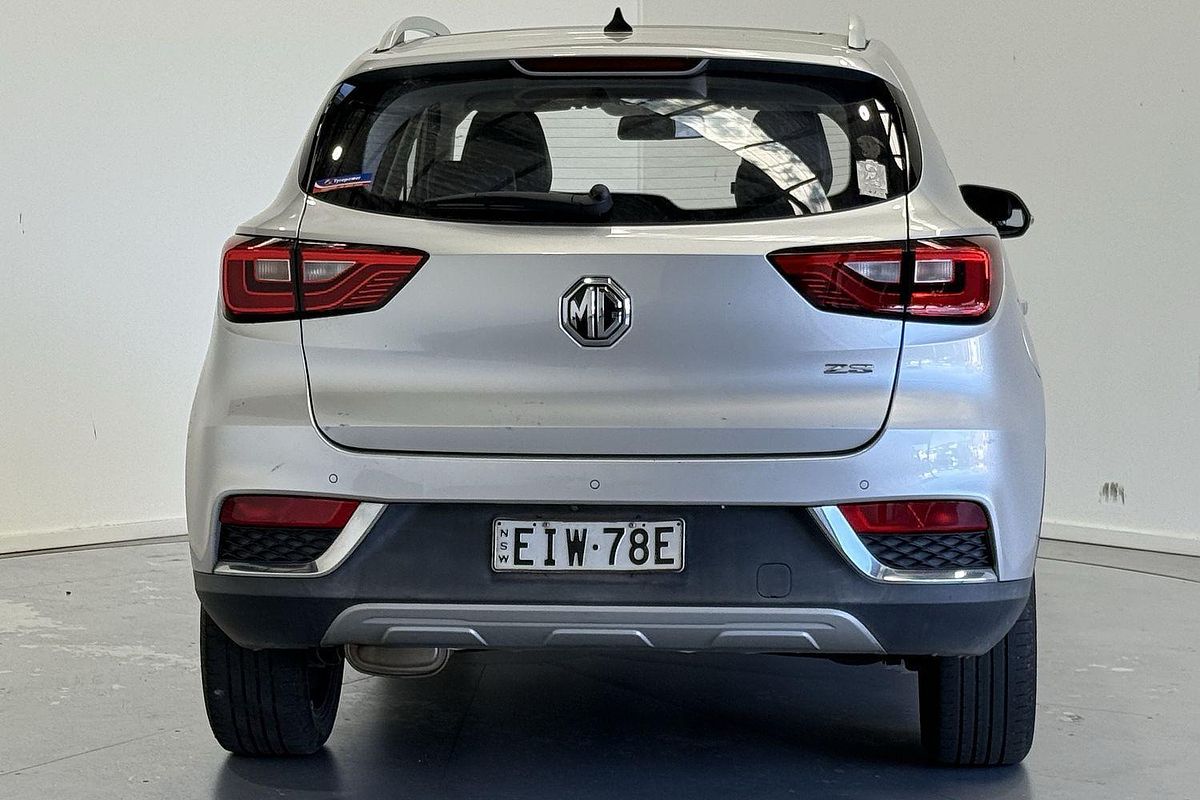 2020 MG ZS Essence AZS1