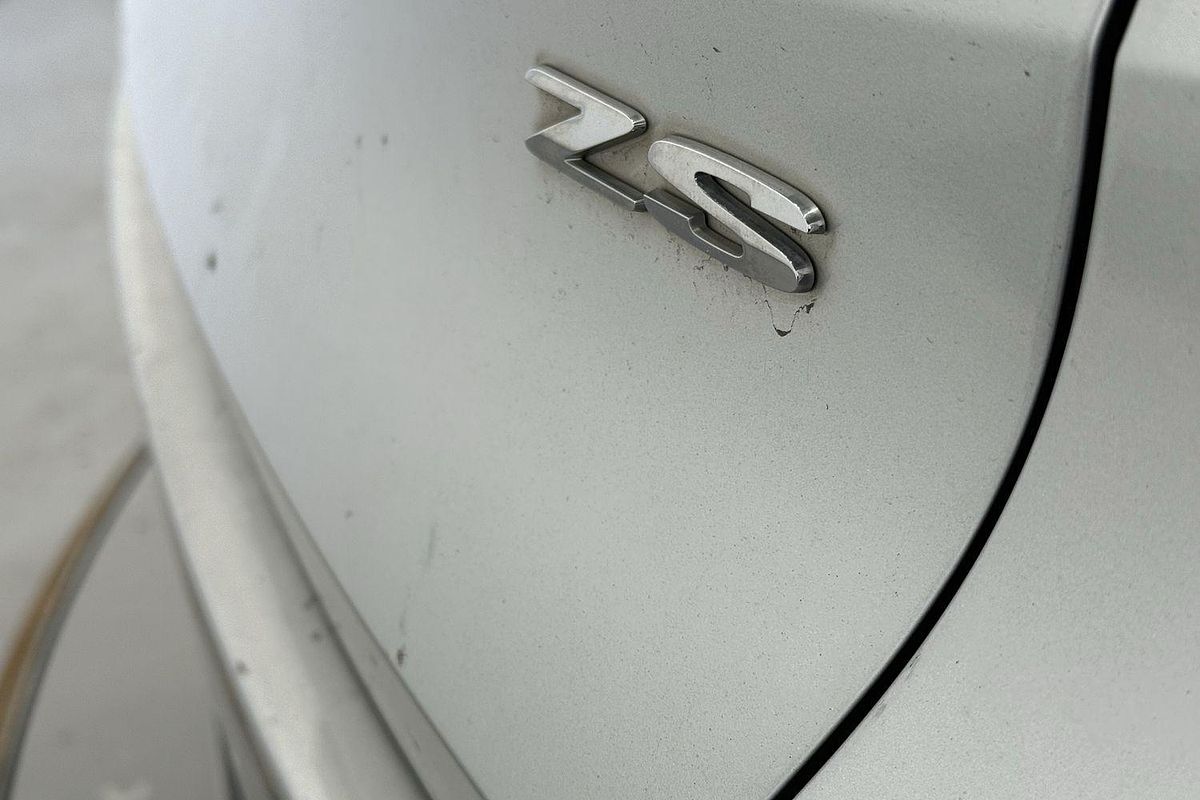 2020 MG ZS Essence AZS1