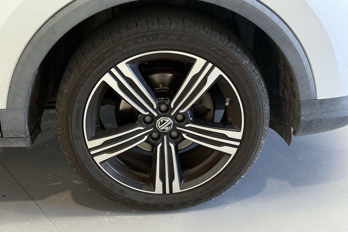 2020 MG ZS Essence AZS1