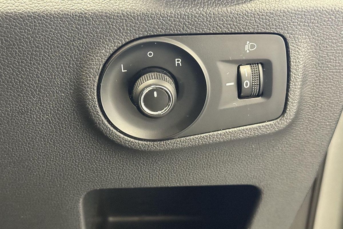 2020 MG ZS Essence AZS1