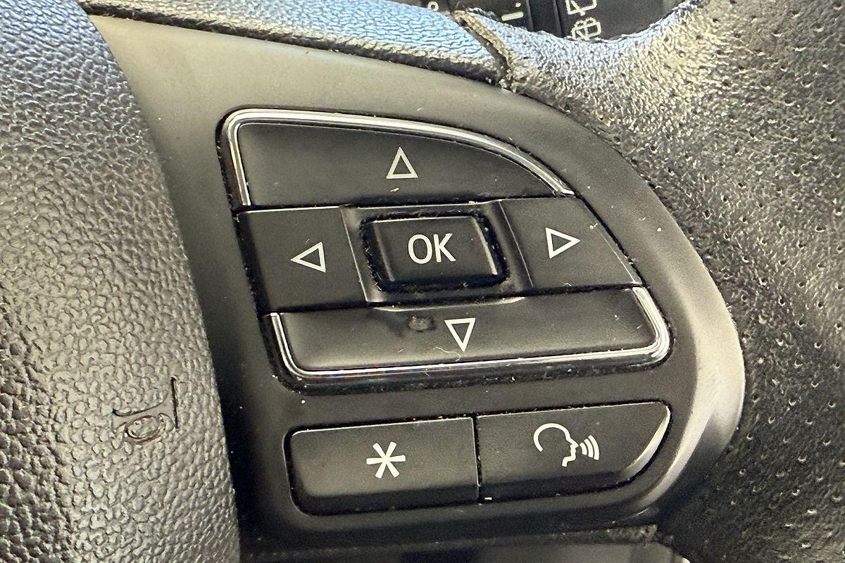 2020 MG ZS Essence AZS1