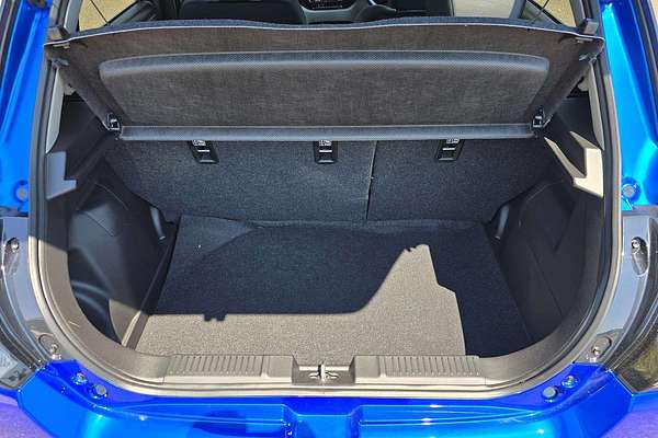 2025 Suzuki Swift Hybrid GLX UZ