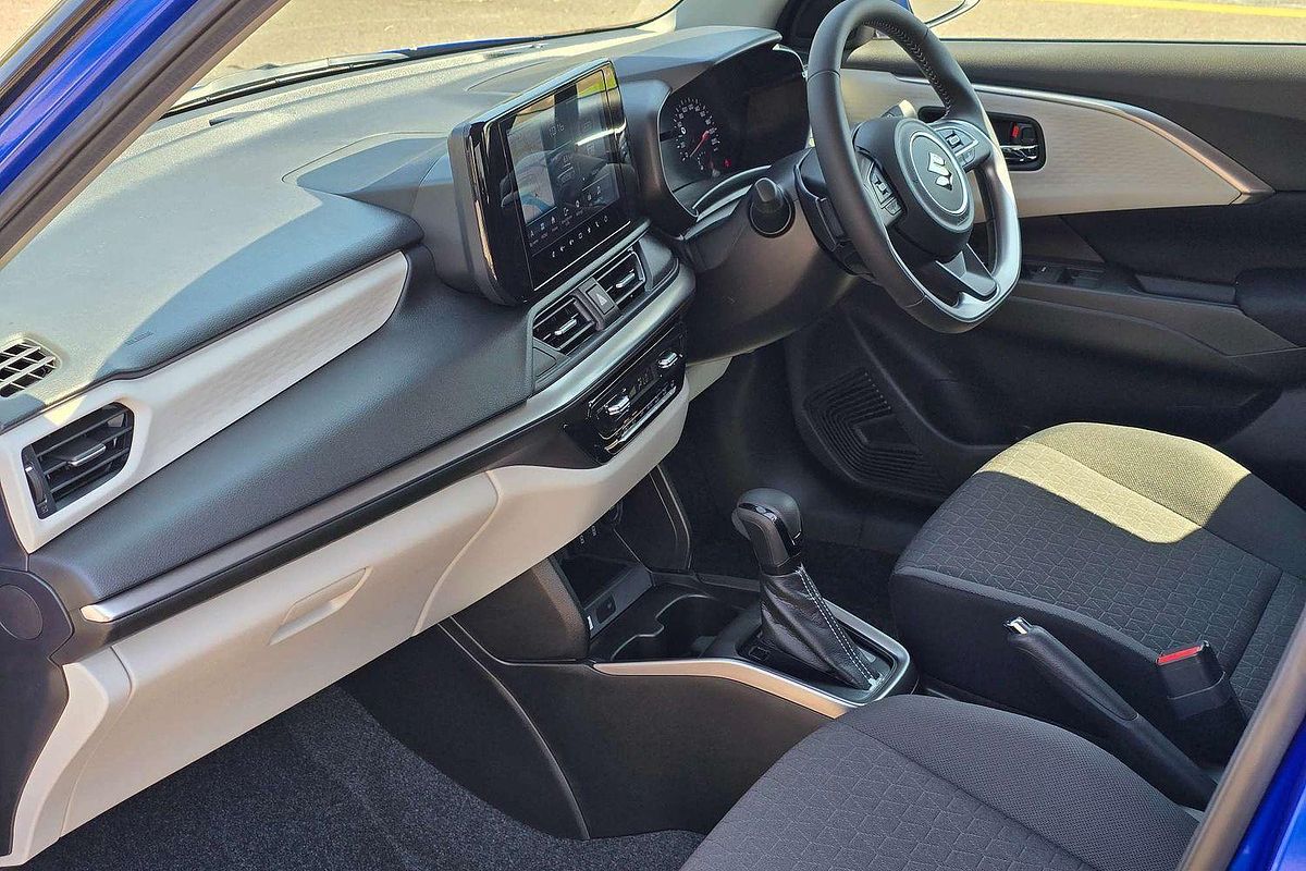 2025 Suzuki Swift Hybrid GLX UZ