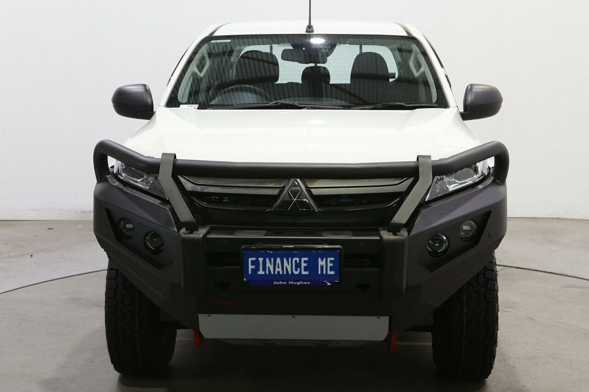 2023 Mitsubishi Triton GLX MR 4X4