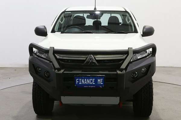 2023 Mitsubishi Triton GLX MR 4X4