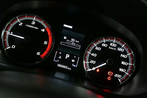 2023 Mitsubishi Triton GLX MR 4X4