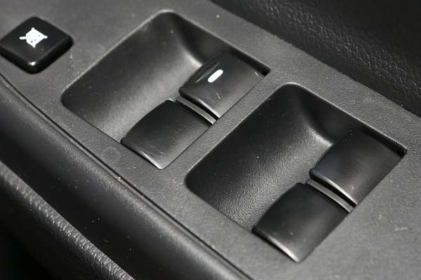 2023 Mitsubishi Triton GLX MR 4X4