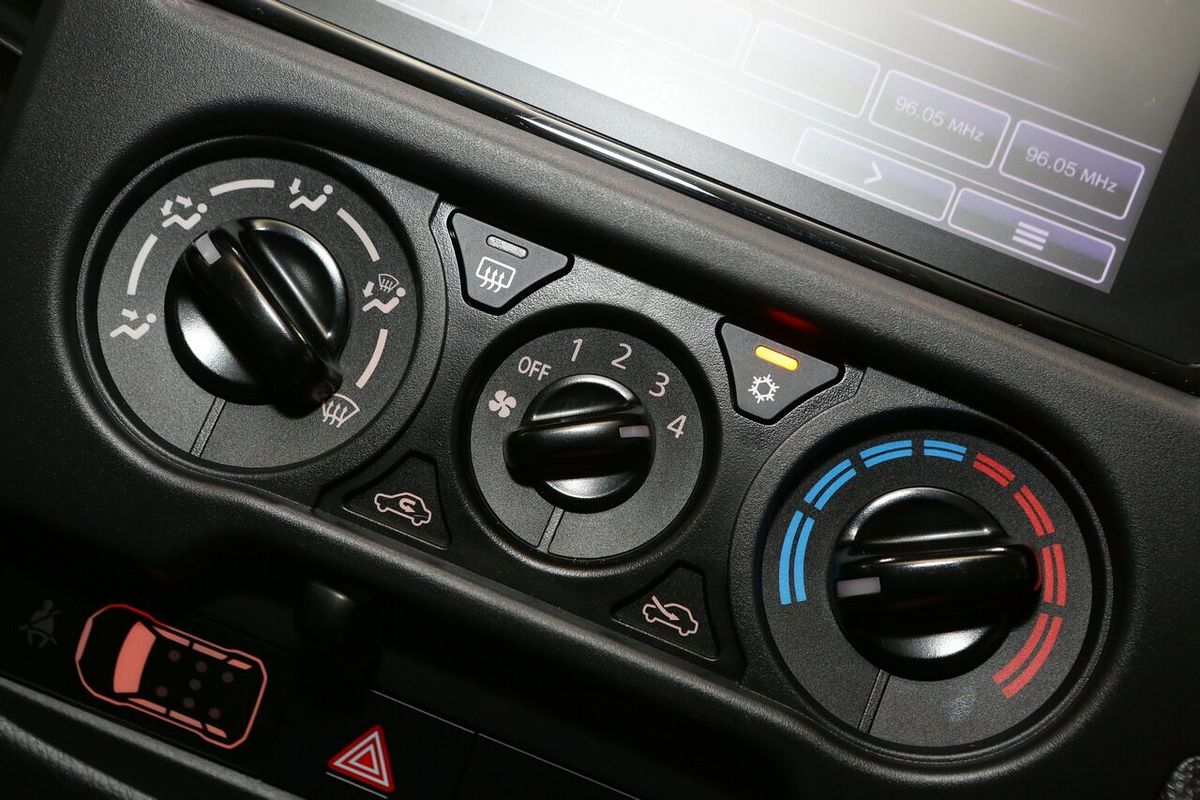 2023 Mitsubishi Triton GLX MR 4X4