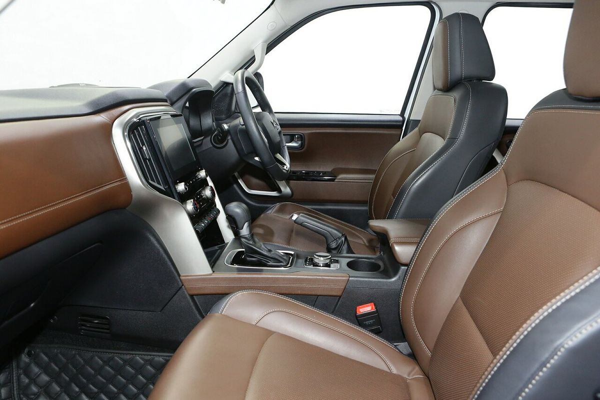 2023 Mahindra Scorpio Z8L